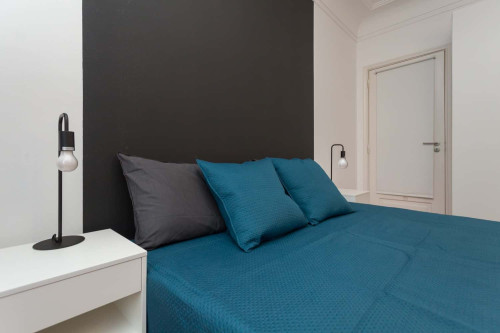Room 2 - 27. Padre Manuel Nobrega 7 2D