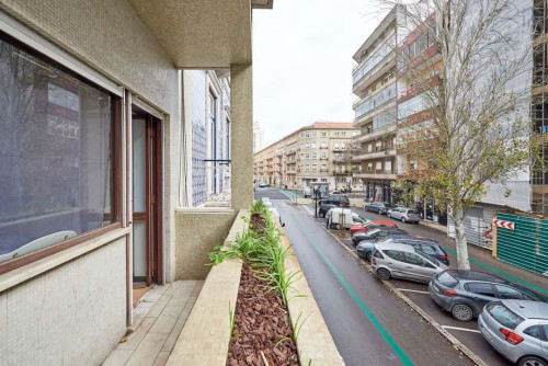 Comfortable twin bedroom with balcony in Saldanha - Room 6  - Gallery -  5