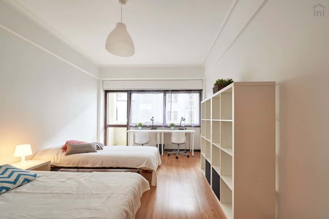  Comfortable Twin Bedroom With Balcony In Saldanha - Room 6  -  Comfortable twin bedroom with balcony in Saldanha - Room 6  - Gallery -  1