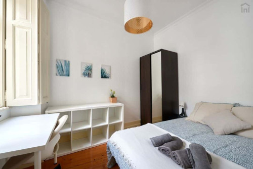 Cozy double bedroom in Avenida - Room 5