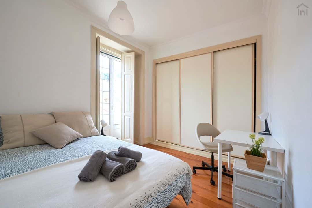  Luminous Double Bedroom In Avenida - Room 1  -  Luminous double bedroom in Avenida - Room 1  - Gallery -  1