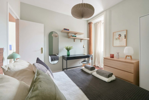 Cozy Double Room with private balcony near Parque Eduardo VII - Room 2