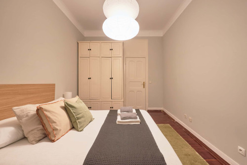 Cozy Double Room near Parque Eduardo VII - Room 7