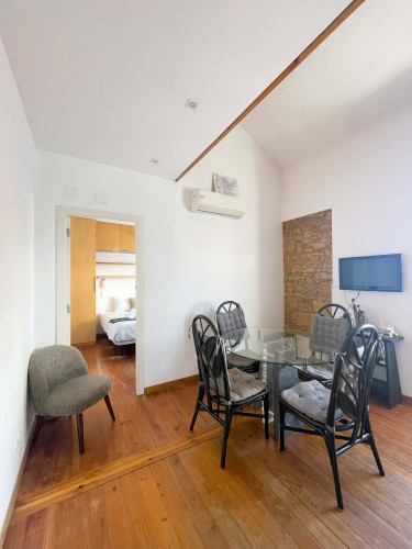 2-bedroom apartment in Arroios, Lisbon