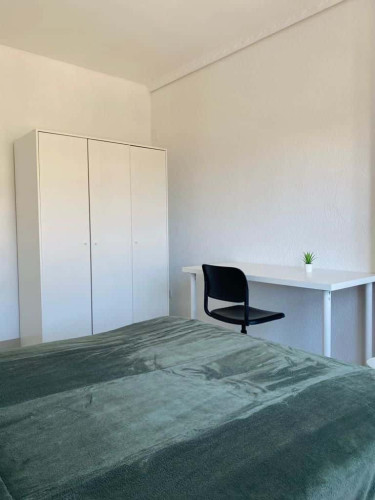 Room in Ronda de la Magdalena, Castelló de la Plana - Gallery - 4