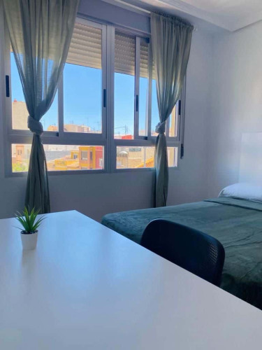Room in Ronda de la Magdalena, Castelló de la Plana - Gallery - 5