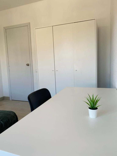 Room in Ronda de la Magdalena, Castelló de la Plana