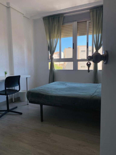 Room in Ronda de la Magdalena, Castelló de la Plana - Gallery - 2