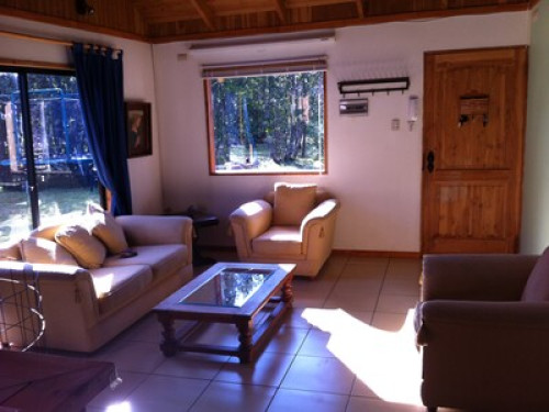 Friendly family in Pucón, cozy room