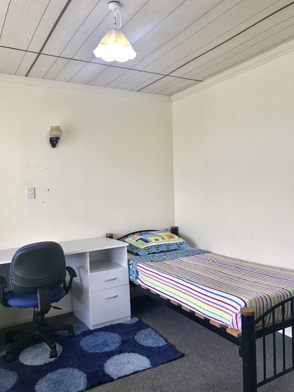  ROOM 1(Full Room)  -  Close to town and bus stops  - Gallery -  1