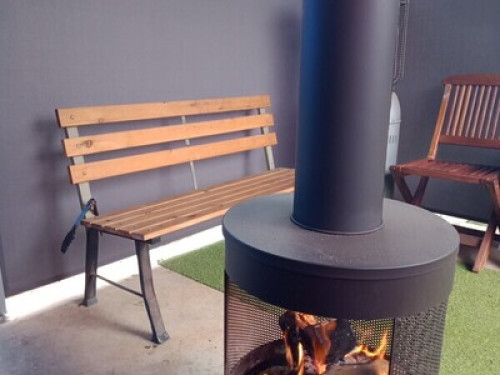  Aussie semi retired, love pets.