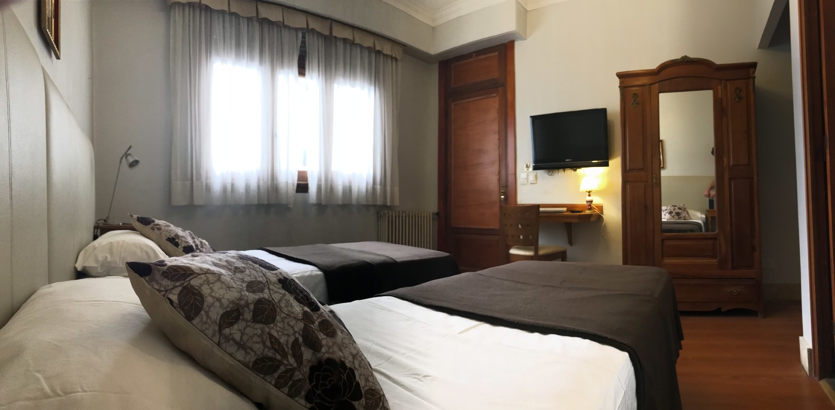 Triple Room With Internal View(Full Room) - 1