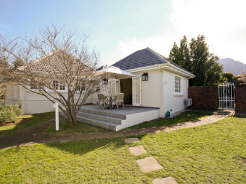 Overlooking nature reserve, secure - Gallery - 12
