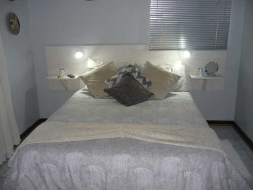 Travel loving host Jeffreys Bay 