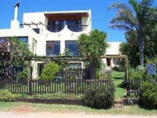 Travel loving host Jeffreys Bay 