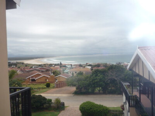 Travel loving host Jeffreys Bay 