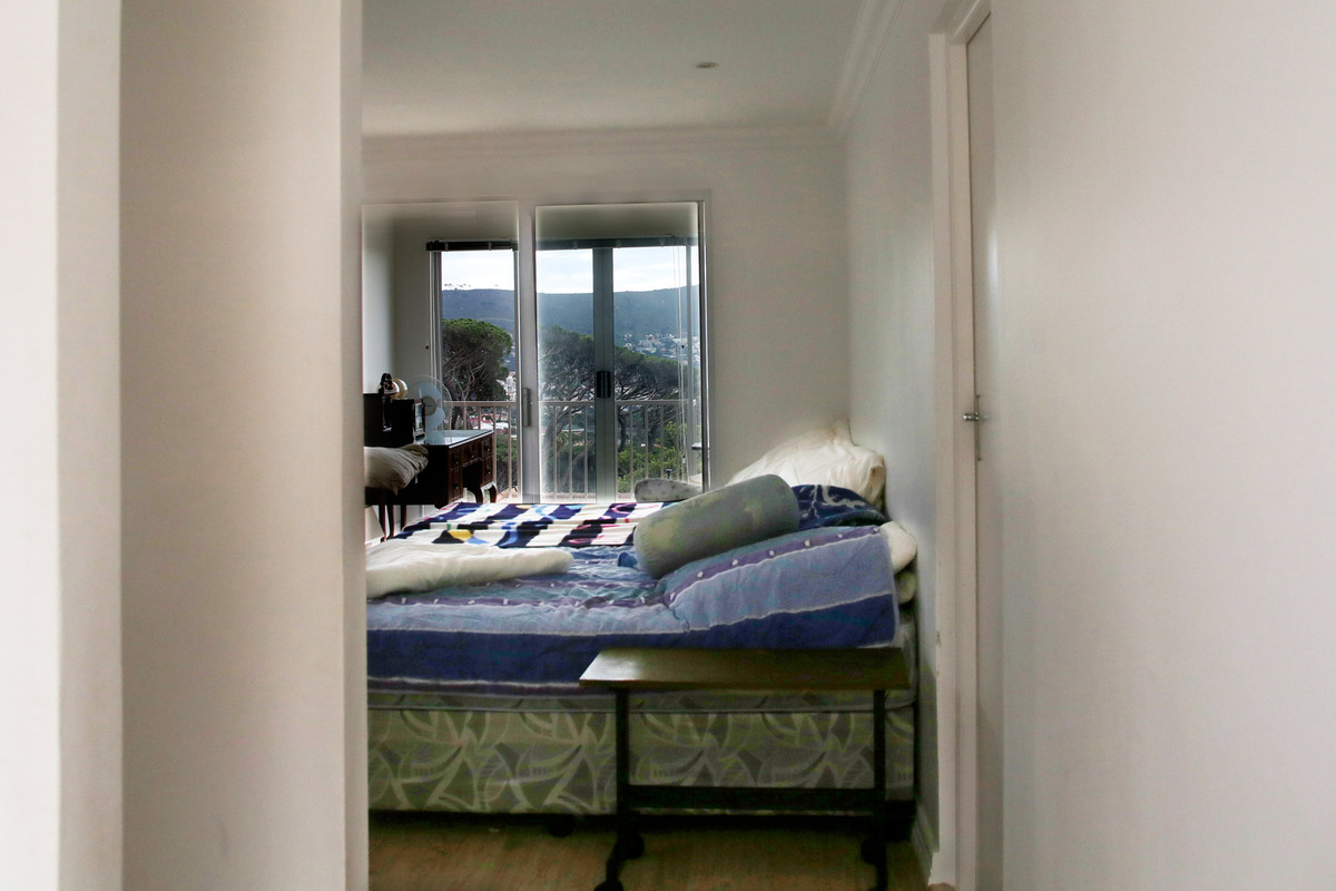 Upstairs Bedroom(Single Bed) - 1