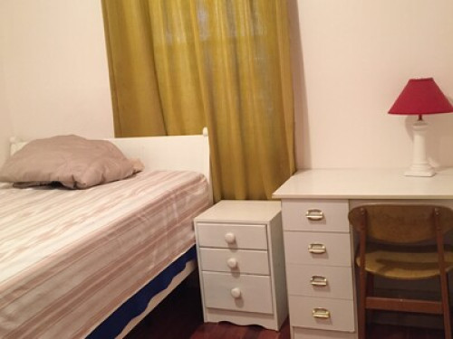 real-sydney-family-sydney-38907594320240814033854AM