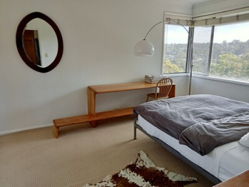 relaxed-friendly-spacious-home-sydney-123683052820241028022516AM
