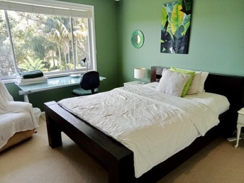 relaxed-friendly-spacious-home-sydney-193132279720241028022529AM