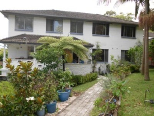 relaxed-friendly-spacious-home-sydney-214019041920240814034245AM