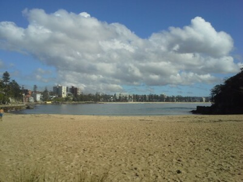 relaxed-friendly-spacious-home-sydney-82355292520240814034227AM