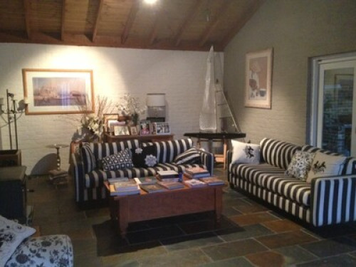beautiful-sydney-home-on-acres-sydney-170828658020240814034355AM