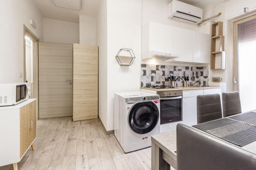 Double Ensuite Bedroom in a 6-bedroom flat near Vanni Stadium - Gallery - 10