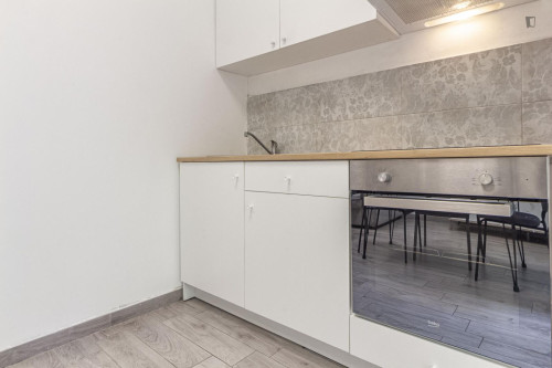 Spacious studio near Vanni Stadium - Gallery - 14