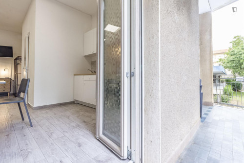 Spacious studio near Vanni Stadium - Gallery - 6