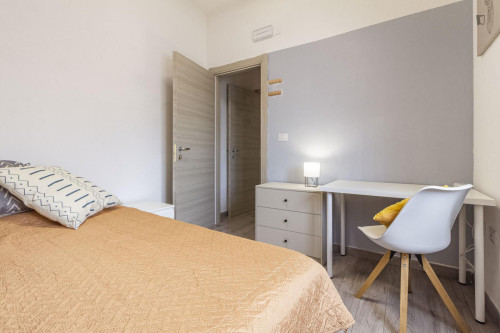 Spacious single Ensuite Bedroom near Vanni Stadium