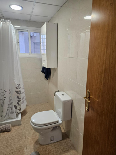 Comfortable single bedroom ideal for Universidad Católica San Antonio de Murcia students - Gallery - 15