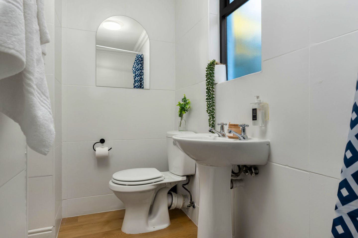 Queen Room - 14