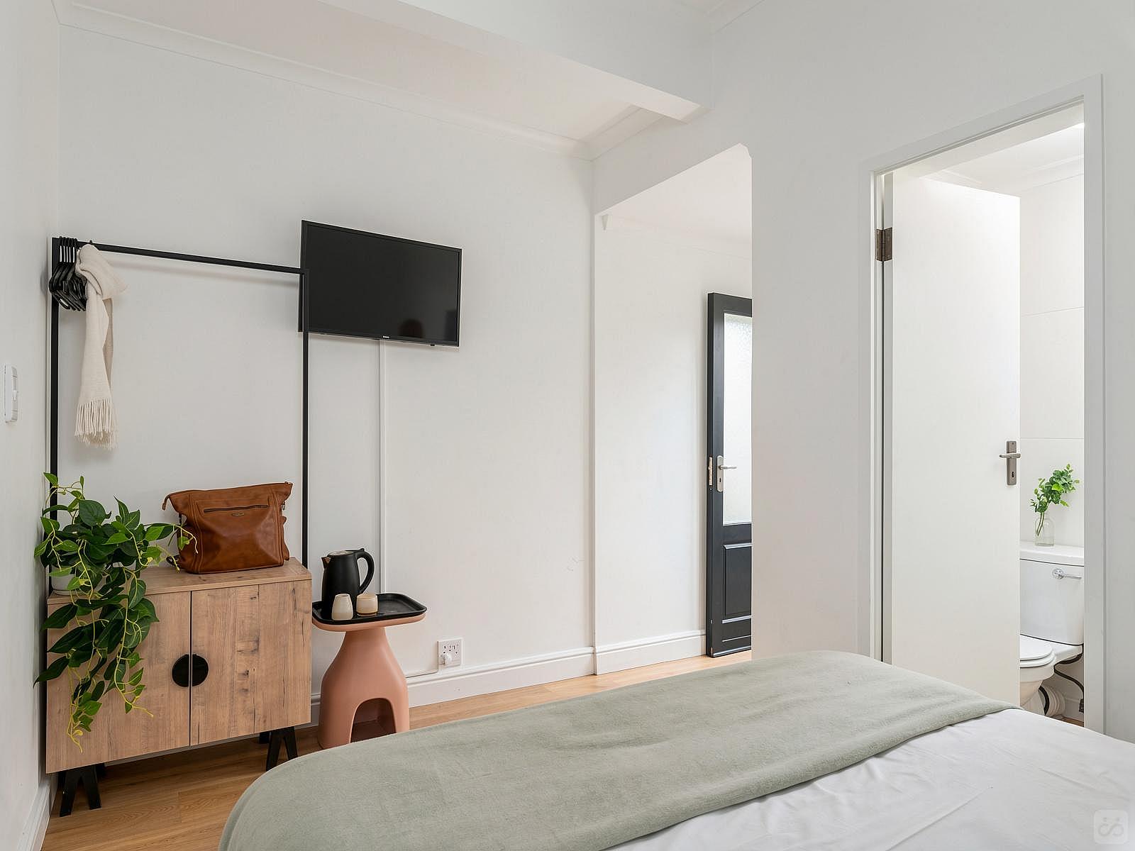 Queen Room - 30
