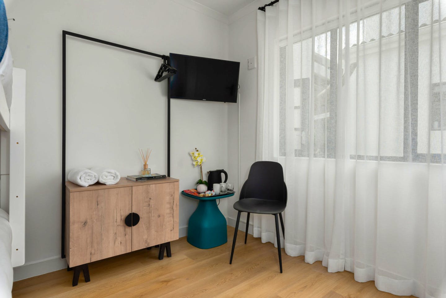 Economy Room - 2