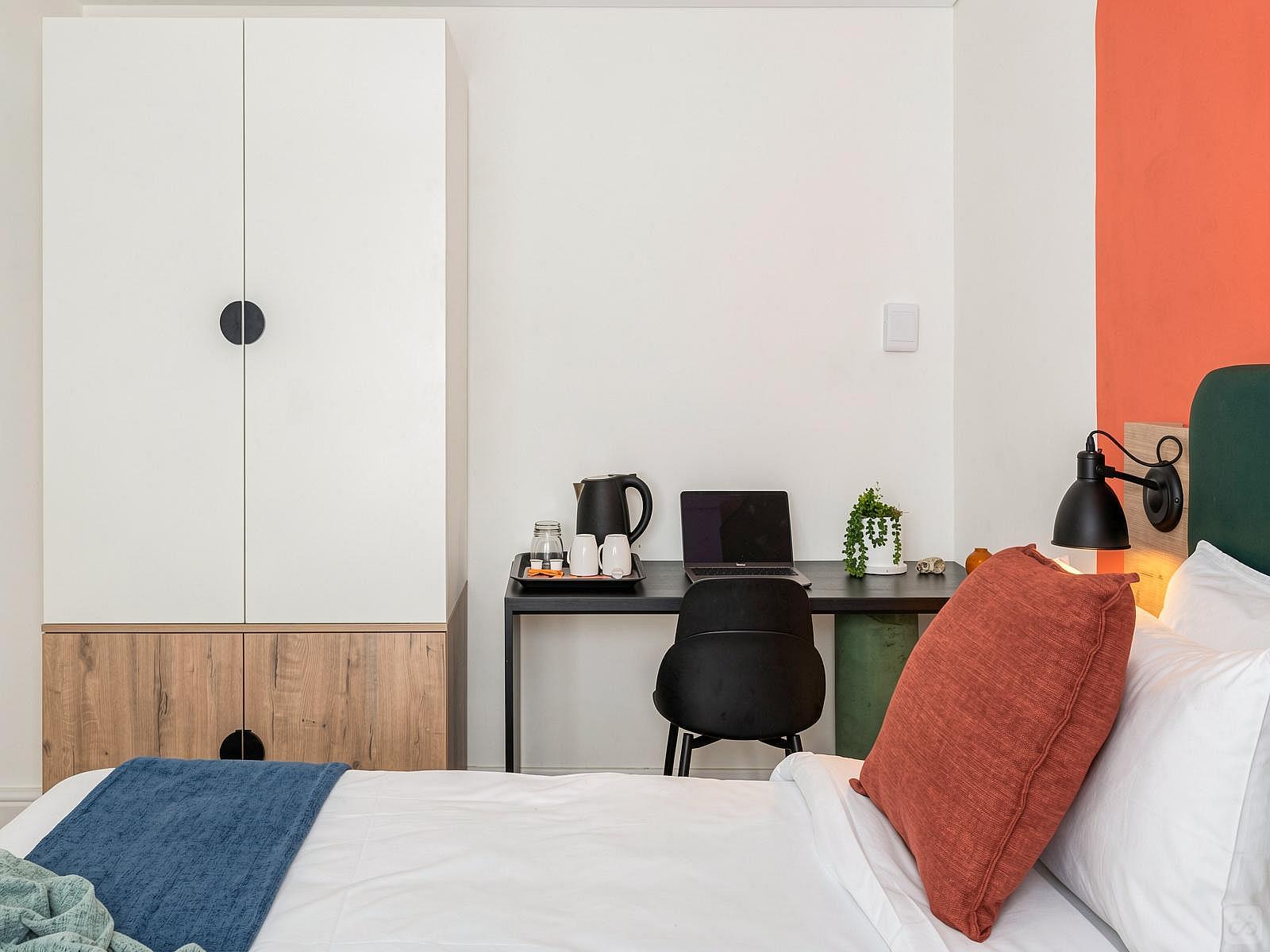 Deluxe King/Twin Room - 33
