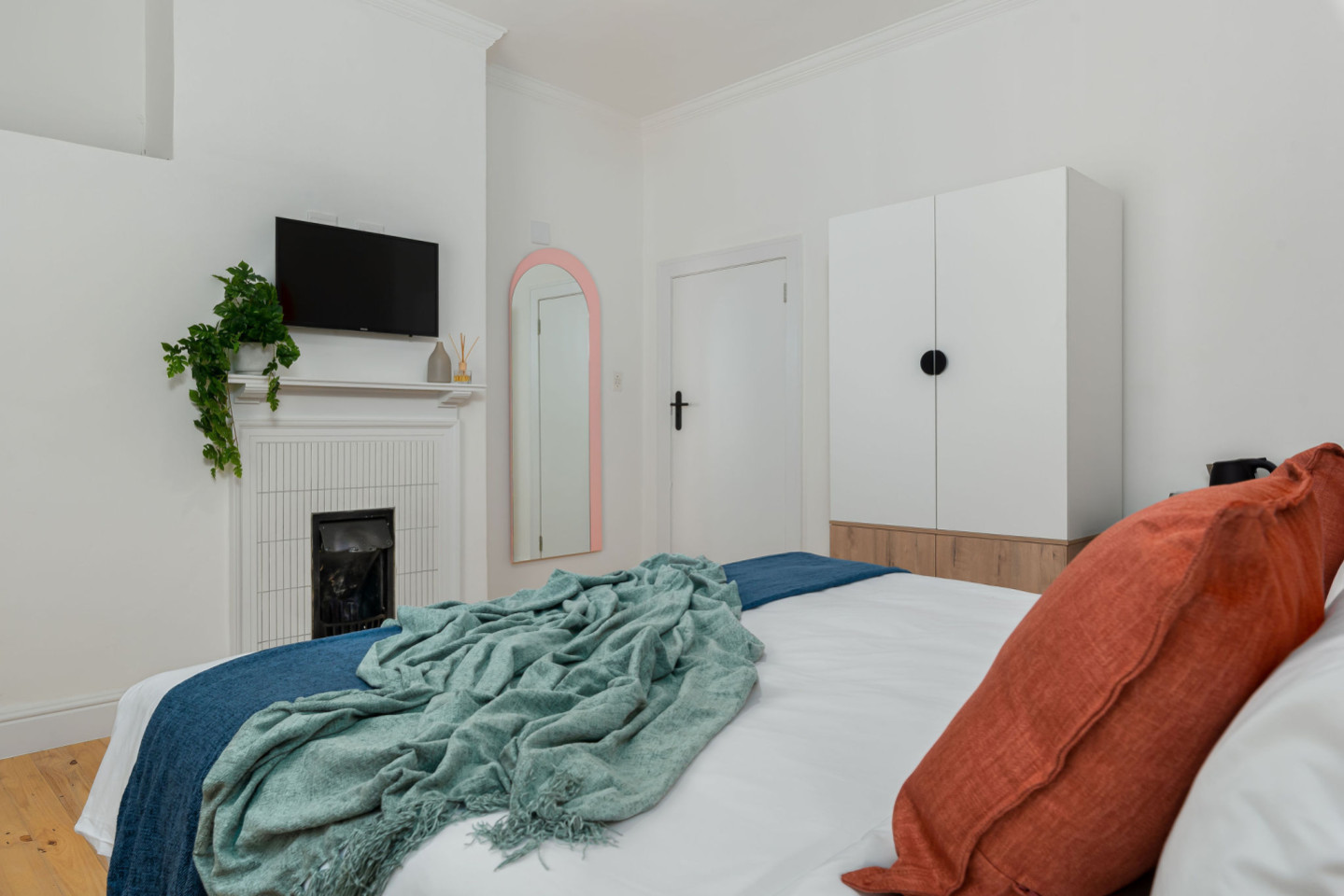Deluxe King/Twin Room - 16