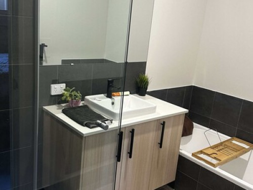 Cosy Luxe Room in Beechboro 