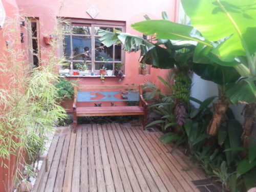 Boutique house near center ville