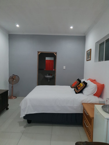 Lyronne Guesthouse  - Gallery - 8