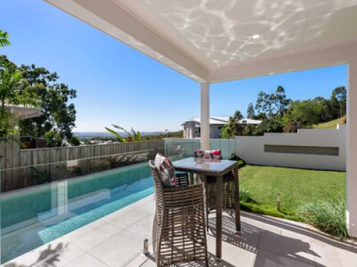 Oversized family home with sea view - Gallery - 7