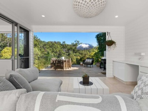Oversized family home with sea view  - Gallery -  5