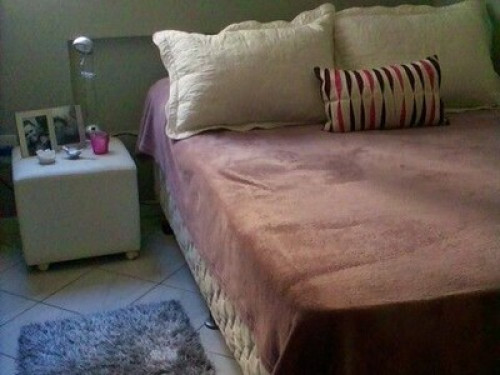 Lover of exchanges of knowledge