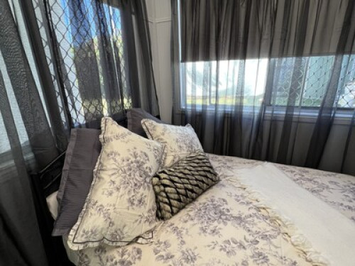tranquil-spacious-and-friendly-brisbane-57824790820240814042808AM