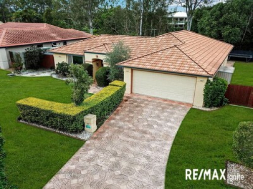 Large room in Riverhills, Brisbane