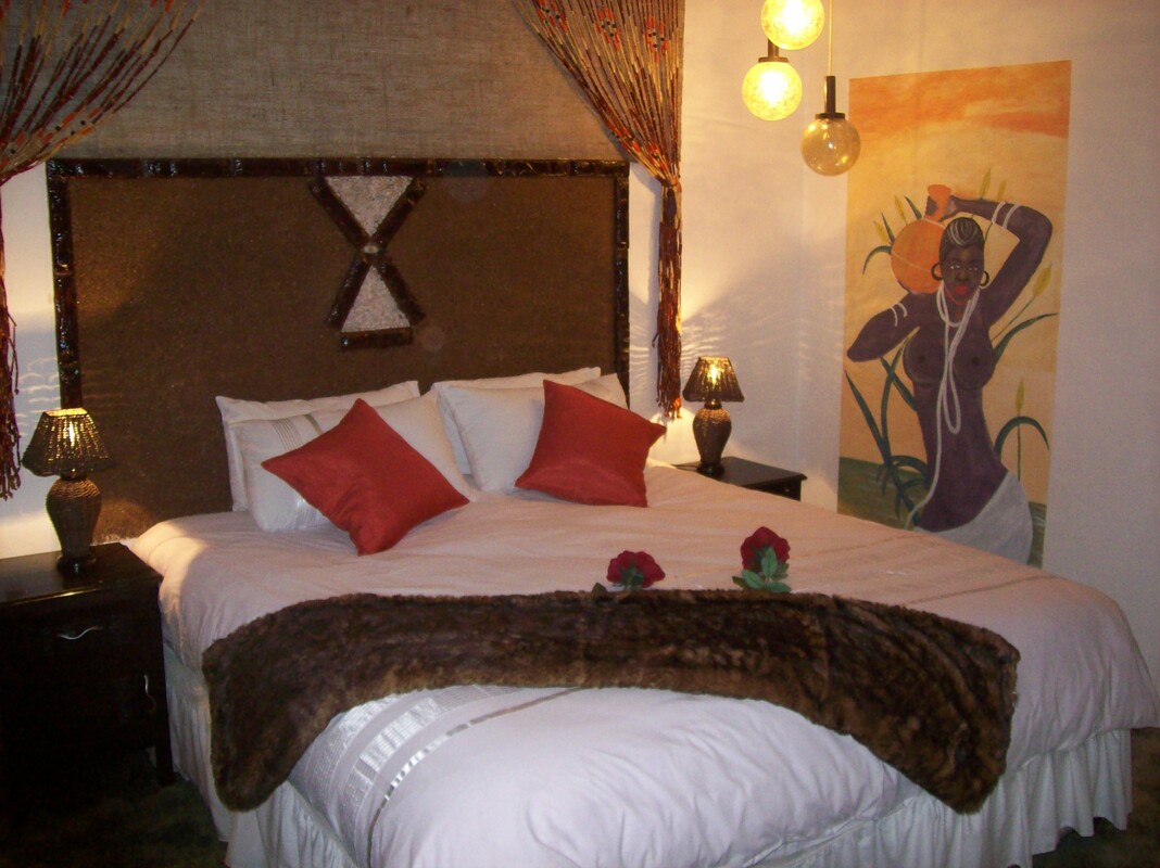Lazola Main Room(Single Bed) - 1