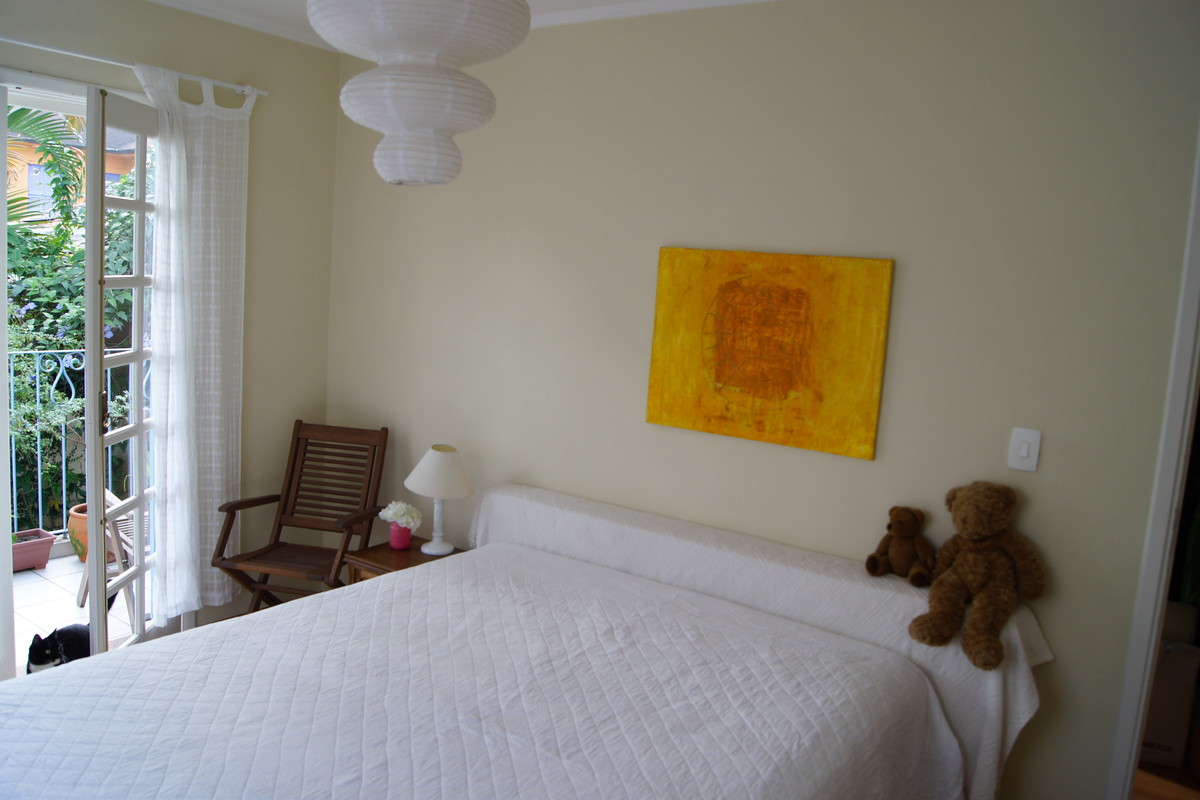  Queen-Size Box Spring Double Bedroom(Full Room)  -  Charming homestay   - Gallery -  1