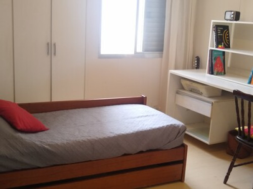 Nice room/workspace in São Paulo