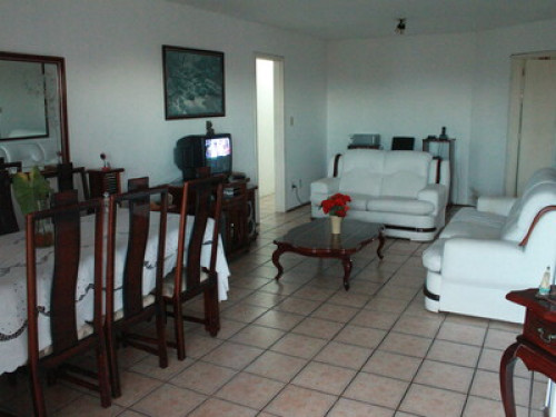 Room  - Gallery - 2