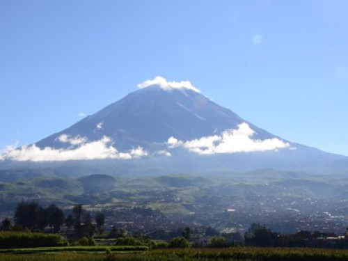 Beautiful view of the valley and volcanoes - Gallery - 13